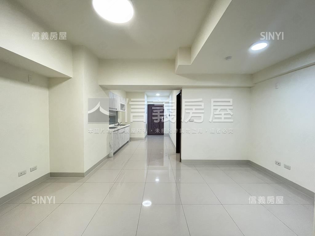 Ｙ１５捷運亞灣大兩房兩衛房屋室內格局與周邊環境