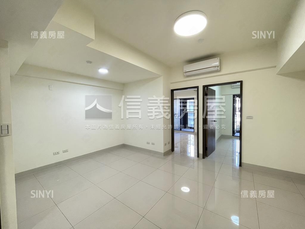 Ｙ１５捷運亞灣大兩房兩衛房屋室內格局與周邊環境