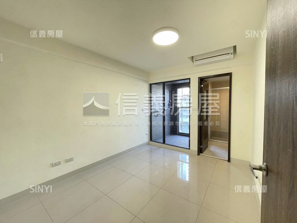 Ｙ１５捷運亞灣大兩房兩衛房屋室內格局與周邊環境