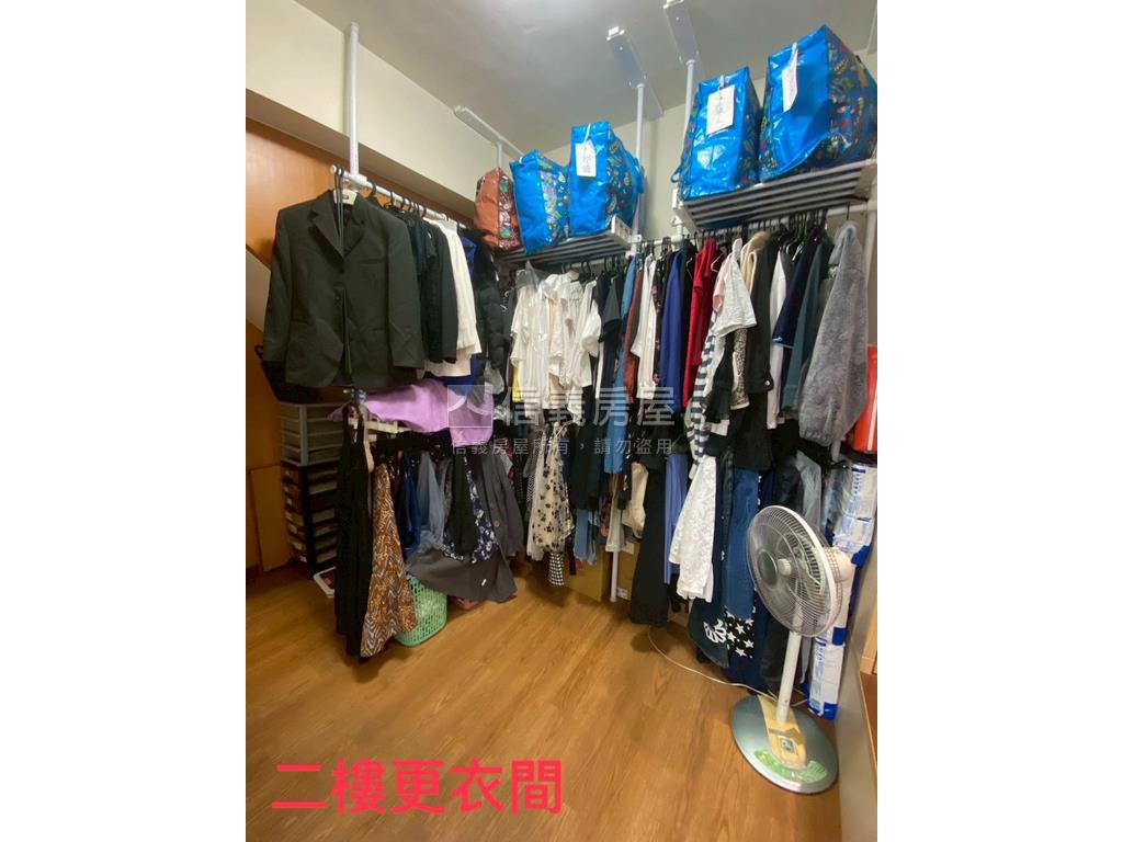 陽明國中好停車溫馨美透天房屋室內格局與周邊環境
