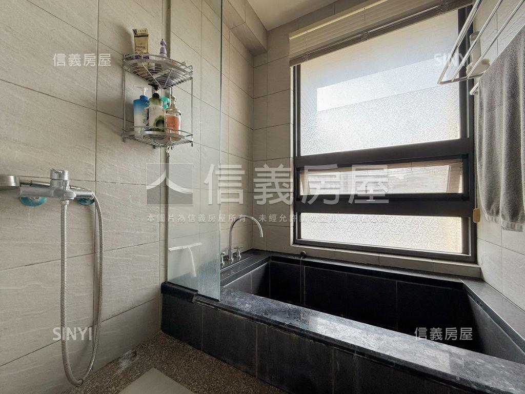 專任勇建薪傳前棟三房平車房屋室內格局與周邊環境