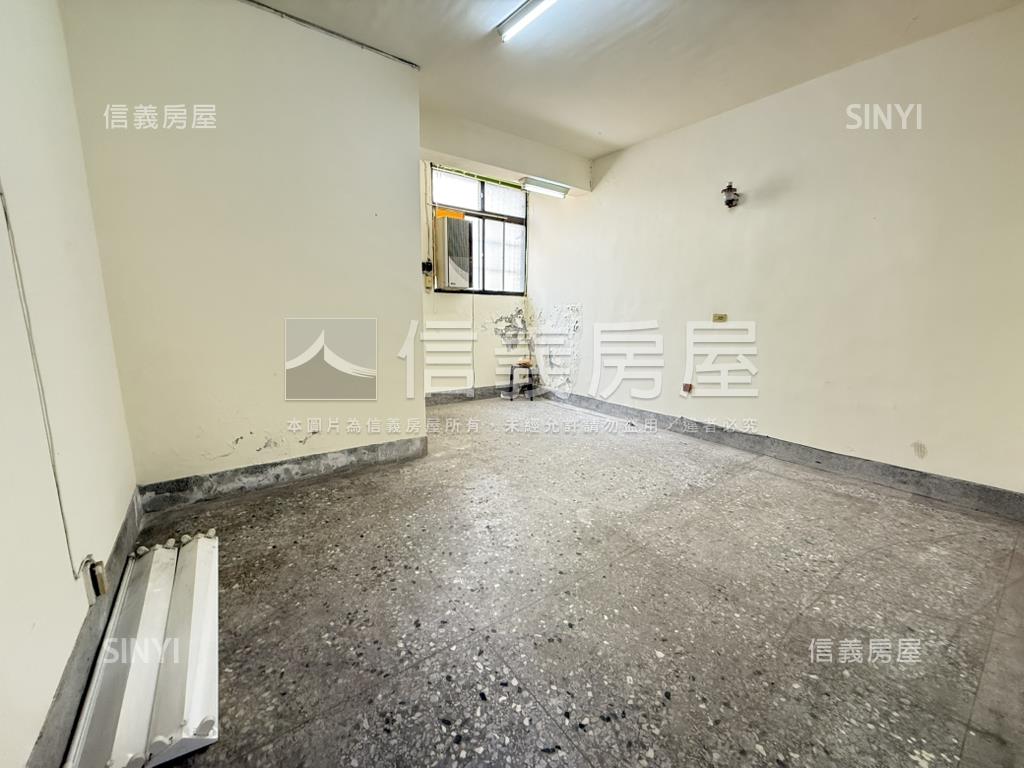 地約３０．２５坪透天店面房屋室內格局與周邊環境