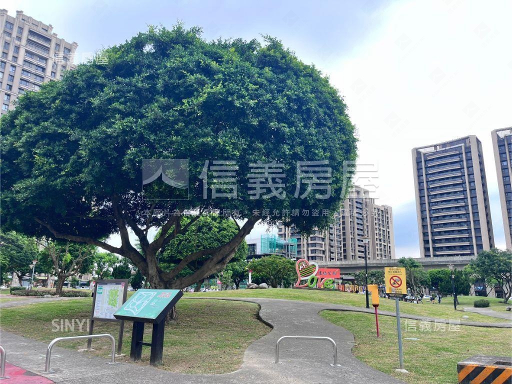 未來捷運全新電梯別墅房屋室內格局與周邊環境