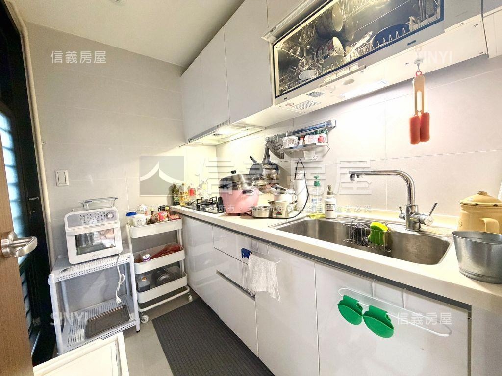 巨人｜頂樓視野２房房屋室內格局與周邊環境