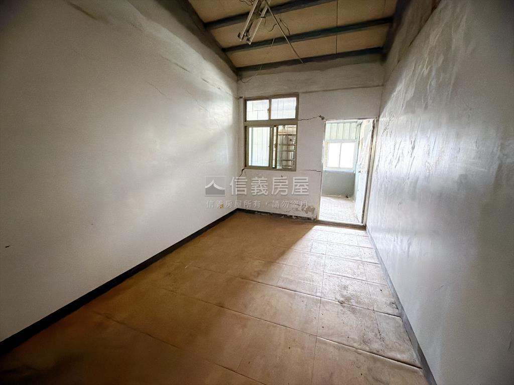 整棟透天房屋室內格局與周邊環境