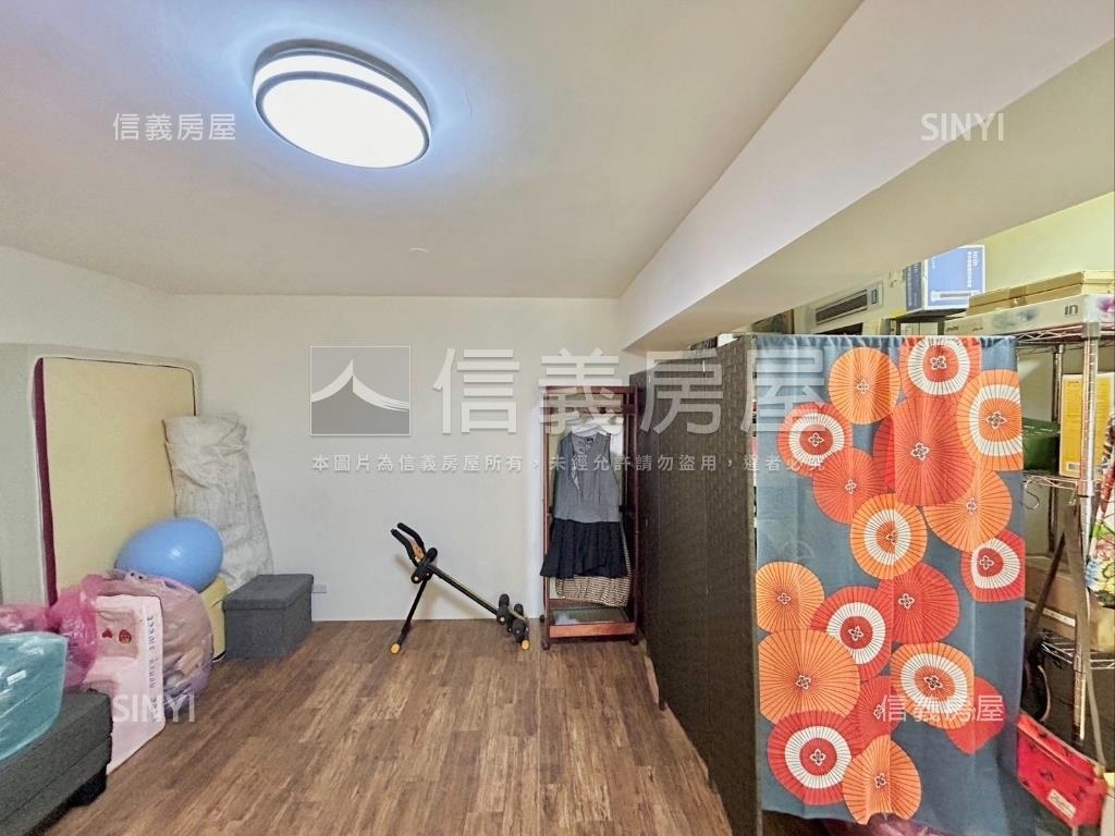 近大遠百５２創意宅露臺戶房屋室內格局與周邊環境