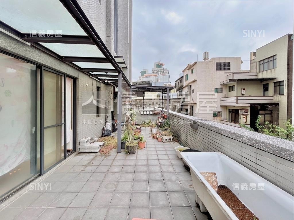 近大遠百５２創意宅露臺戶房屋室內格局與周邊環境