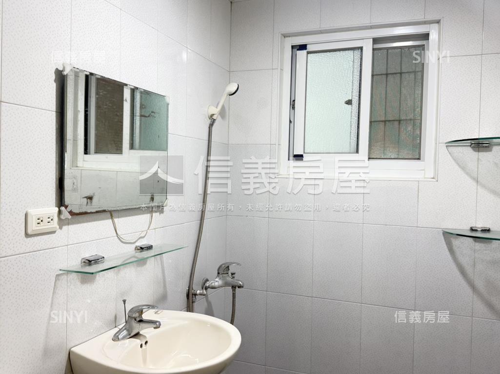 五甲溫馨３房２樓美寓房屋室內格局與周邊環境