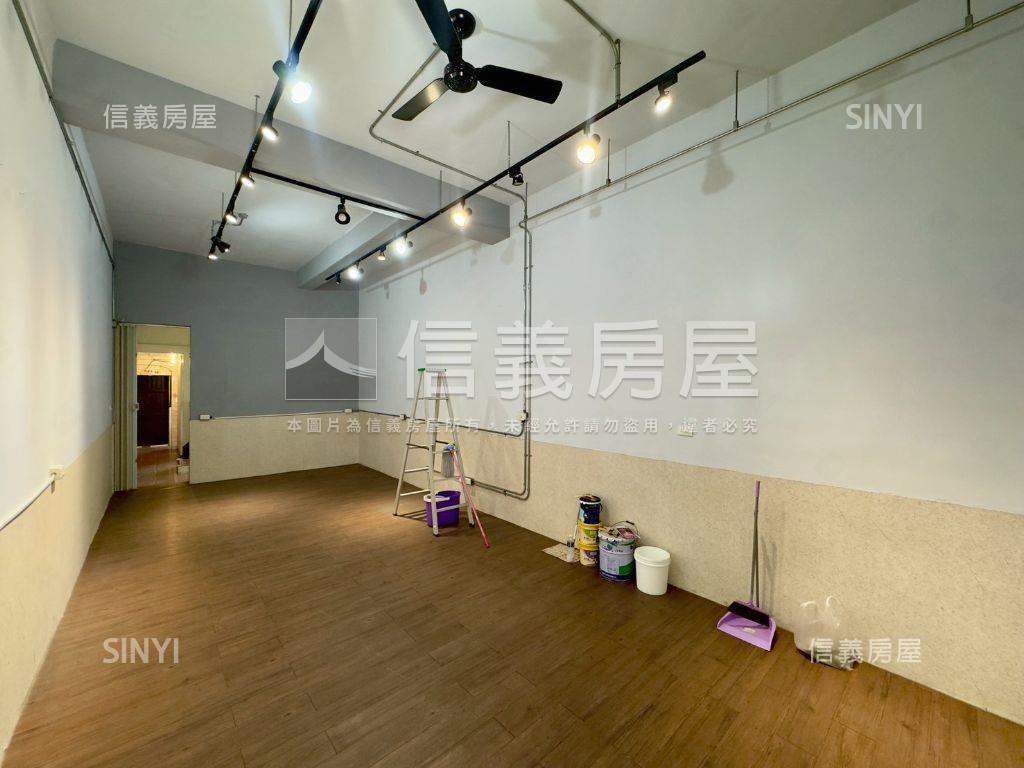 文化西正路南曜金店面房屋室內格局與周邊環境
