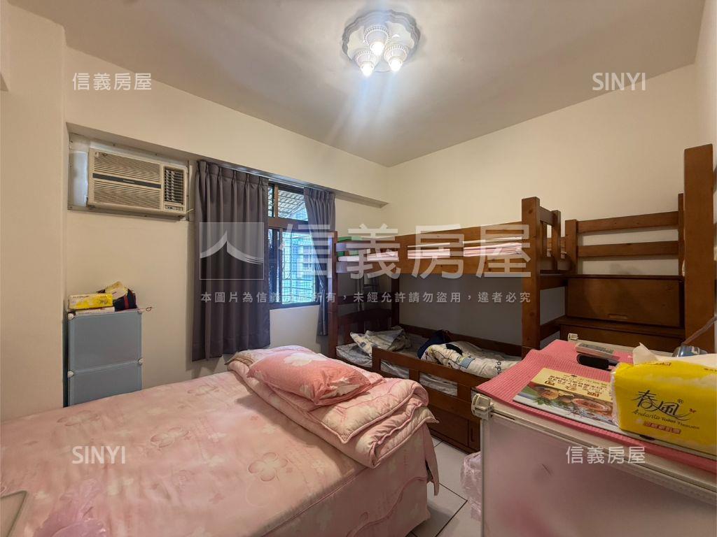 有中庭有管理的公寓兩房車房屋室內格局與周邊環境