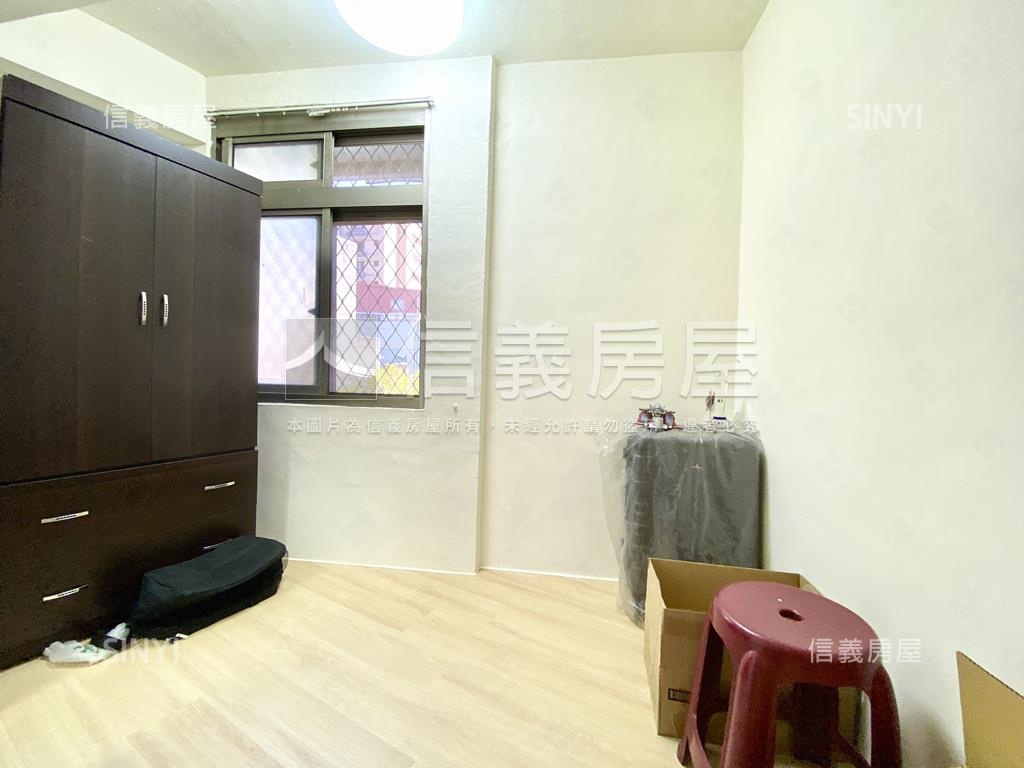 中正傳家黃金大面寬住店房屋室內格局與周邊環境