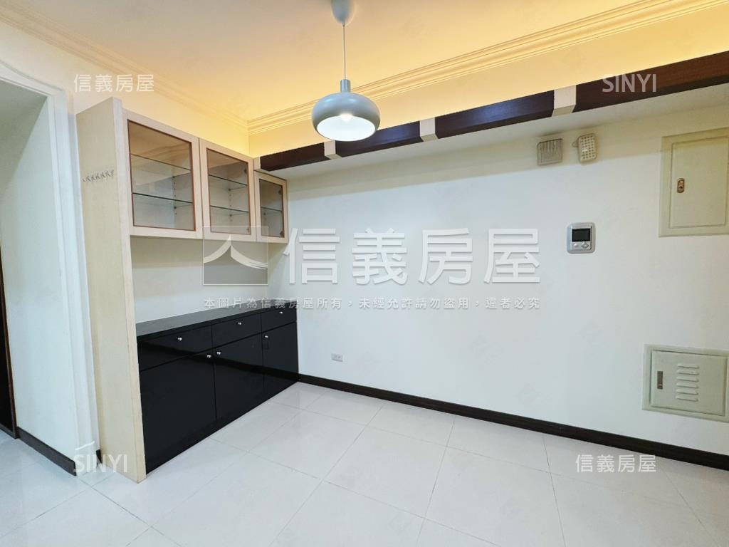 ［專任］海德堡誠意出售房屋室內格局與周邊環境