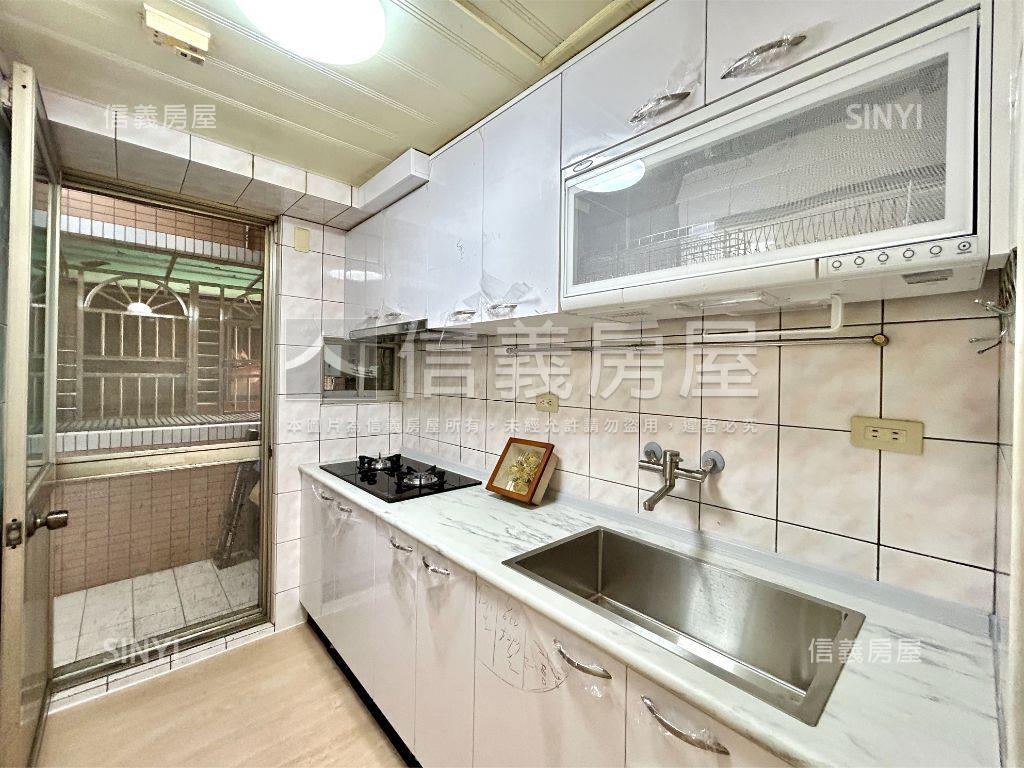 捷運站出口到家福利國高樓房屋室內格局與周邊環境