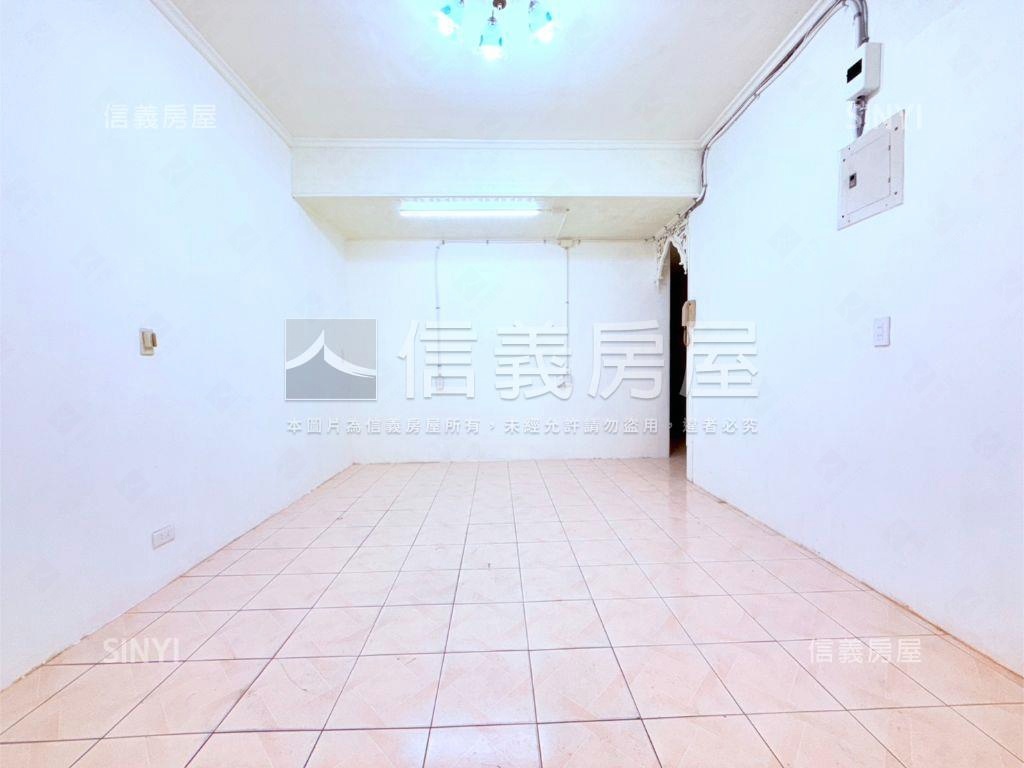 中正２樓★邊間３房★稀有房屋室內格局與周邊環境