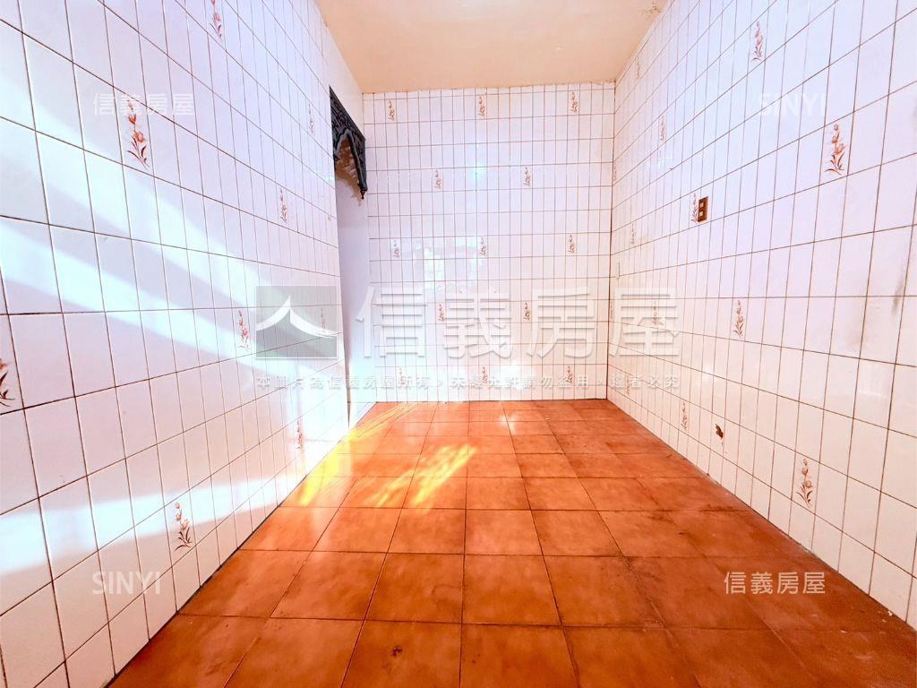 中正２樓★邊間３房★稀有房屋室內格局與周邊環境