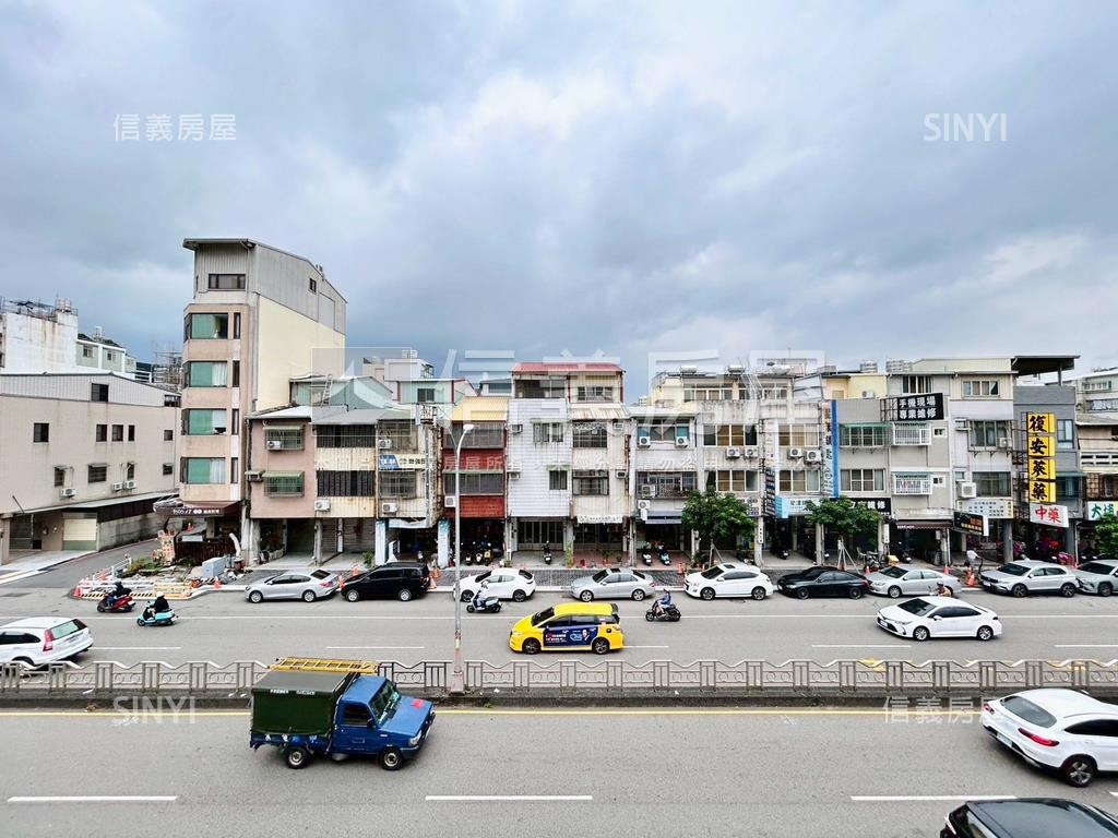 正進化北路大棟距美裝透店房屋室內格局與周邊環境
