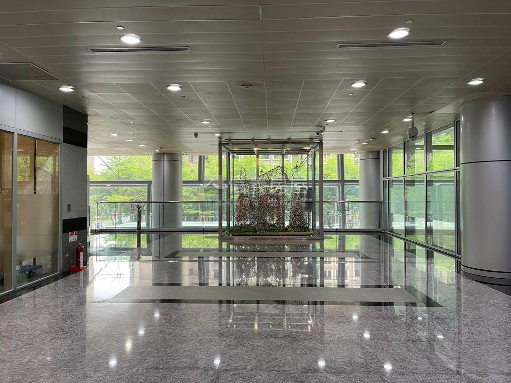 南港軟體園區高樓２戶房屋室內格局與周邊環境