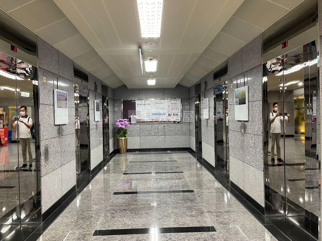 南港軟體園區高樓２戶房屋室內格局與周邊環境