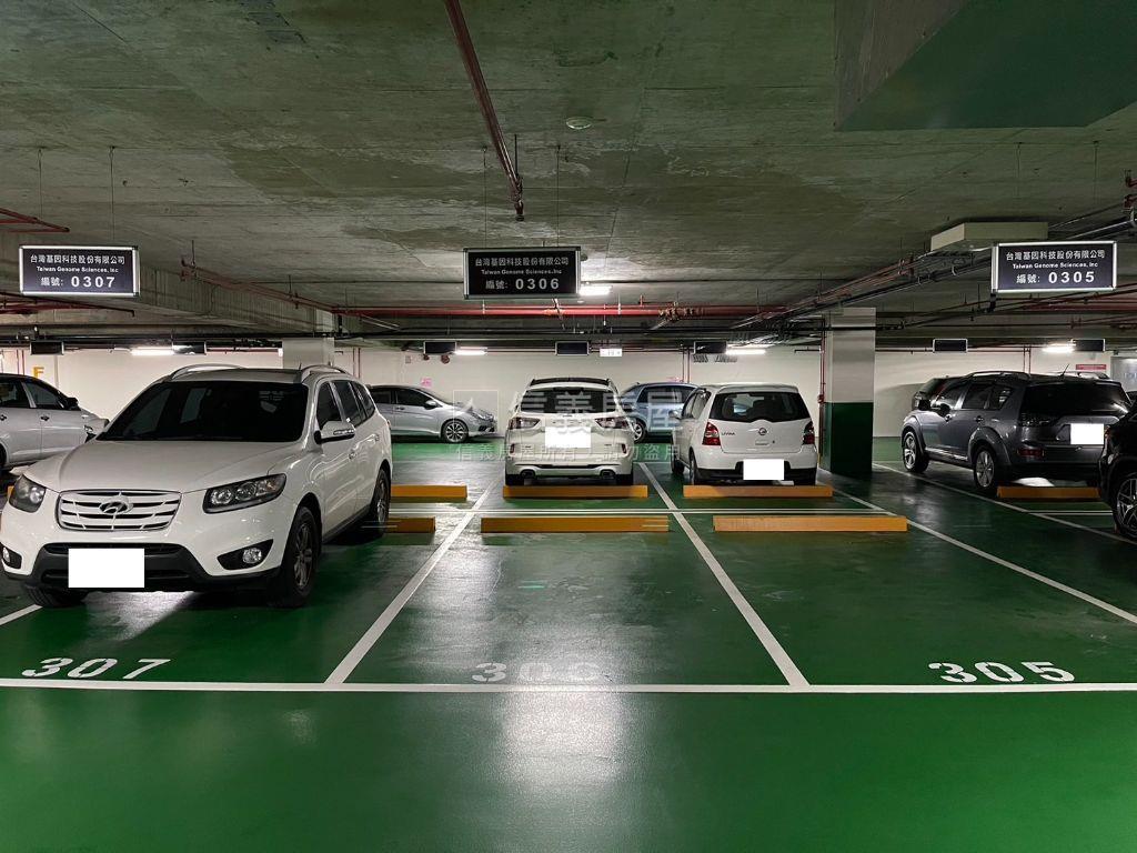 南港軟體園區高樓２戶房屋室內格局與周邊環境