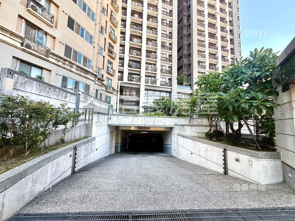 誠售森園邸三房面南露臺房屋室內格局與周邊環境