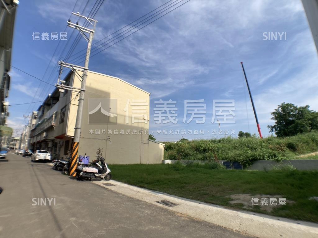 沙鹿坐北朝南低總價透天房屋室內格局與周邊環境