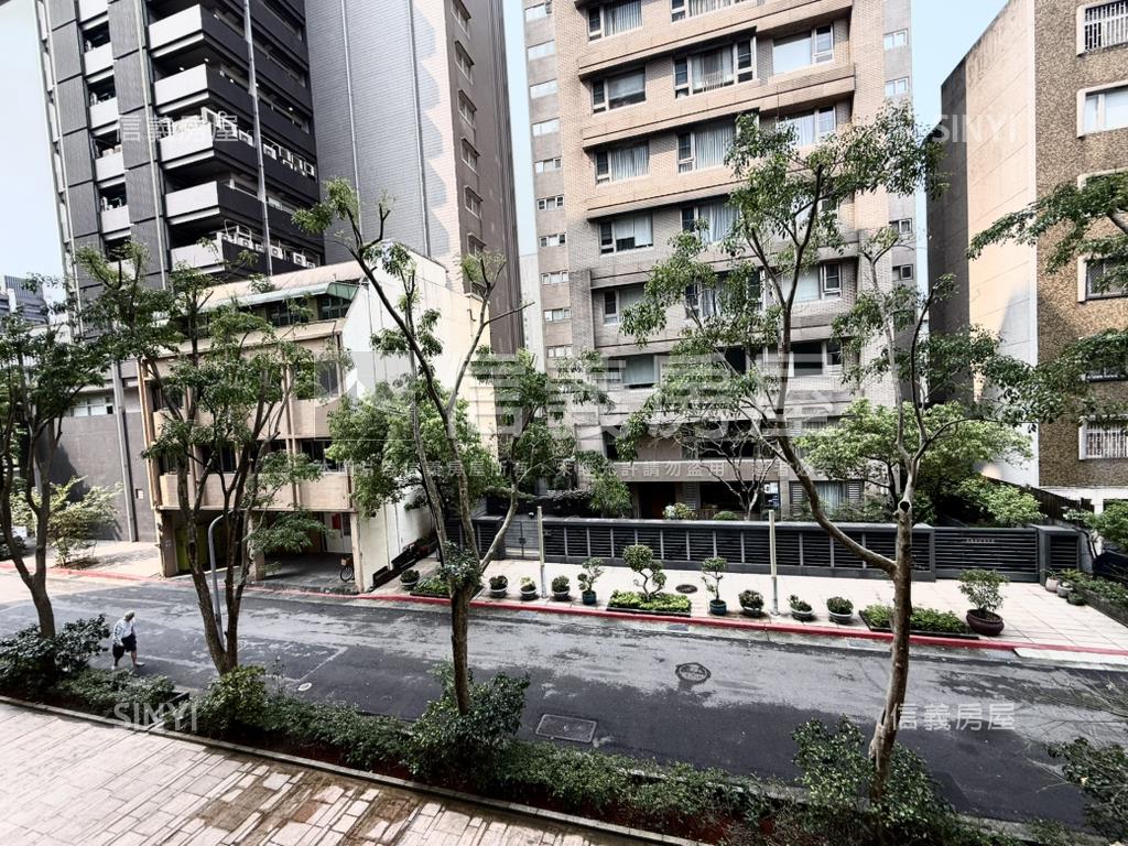 氣派大基地星光大道房屋室內格局與周邊環境
