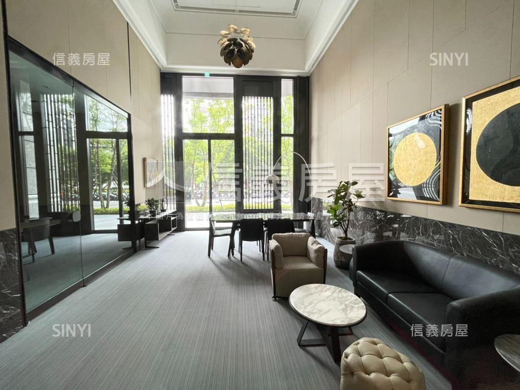 久泰翠品精美三房車位房屋室內格局與周邊環境