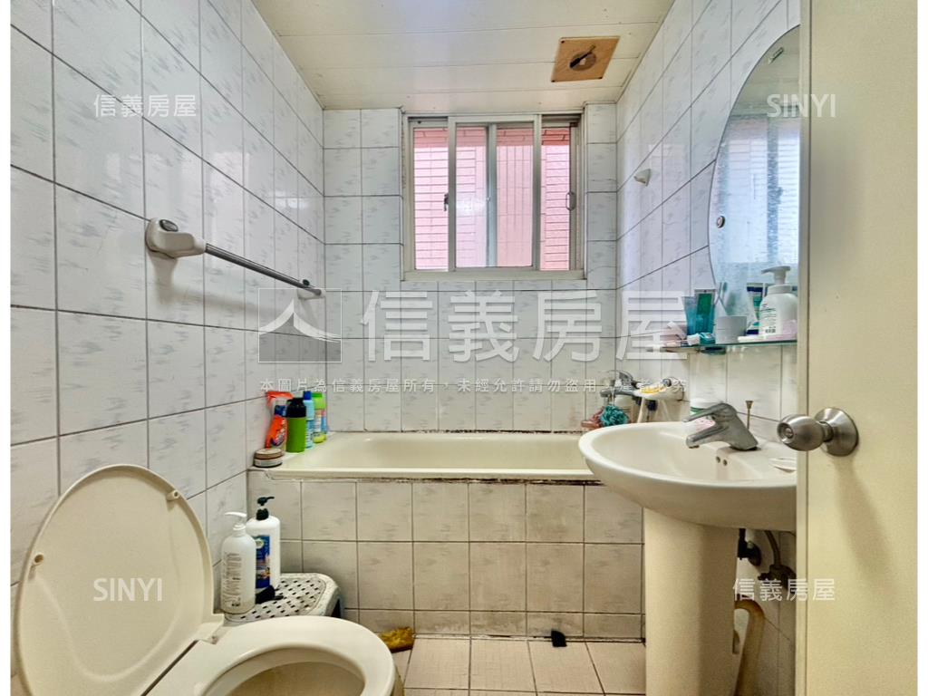 光風霽月●康寧電梯三房房屋室內格局與周邊環境