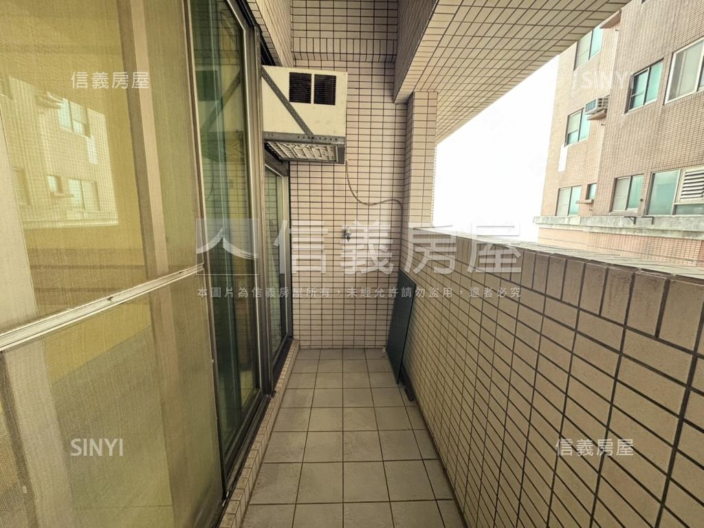 摩天高樓層精緻套房房屋室內格局與周邊環境