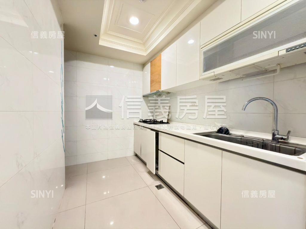稀有遠雄龍岡露臺戶房屋室內格局與周邊環境