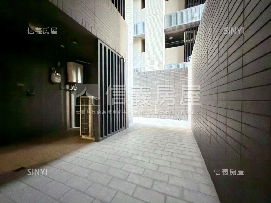 稀有遠雄龍岡露臺戶房屋室內格局與周邊環境