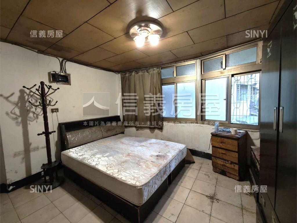 國泰街的一道光★溫馨好宅房屋室內格局與周邊環境