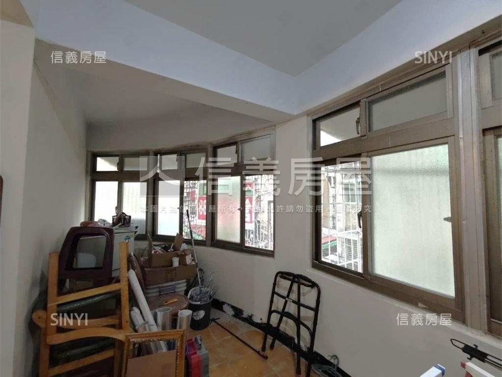 國泰街的一道光★溫馨好宅房屋室內格局與周邊環境