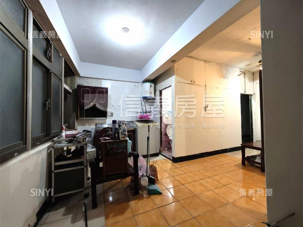 國泰街的一道光★溫馨好宅房屋室內格局與周邊環境