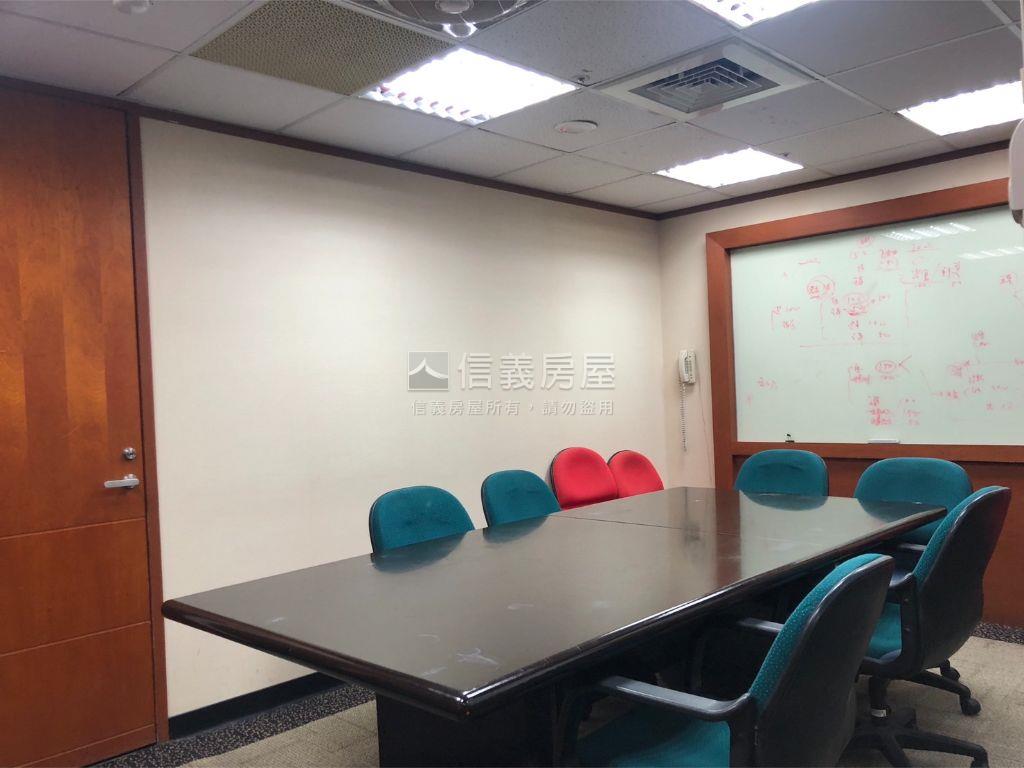 敦南摩天面林蔭鋼骨商辦房屋室內格局與周邊環境