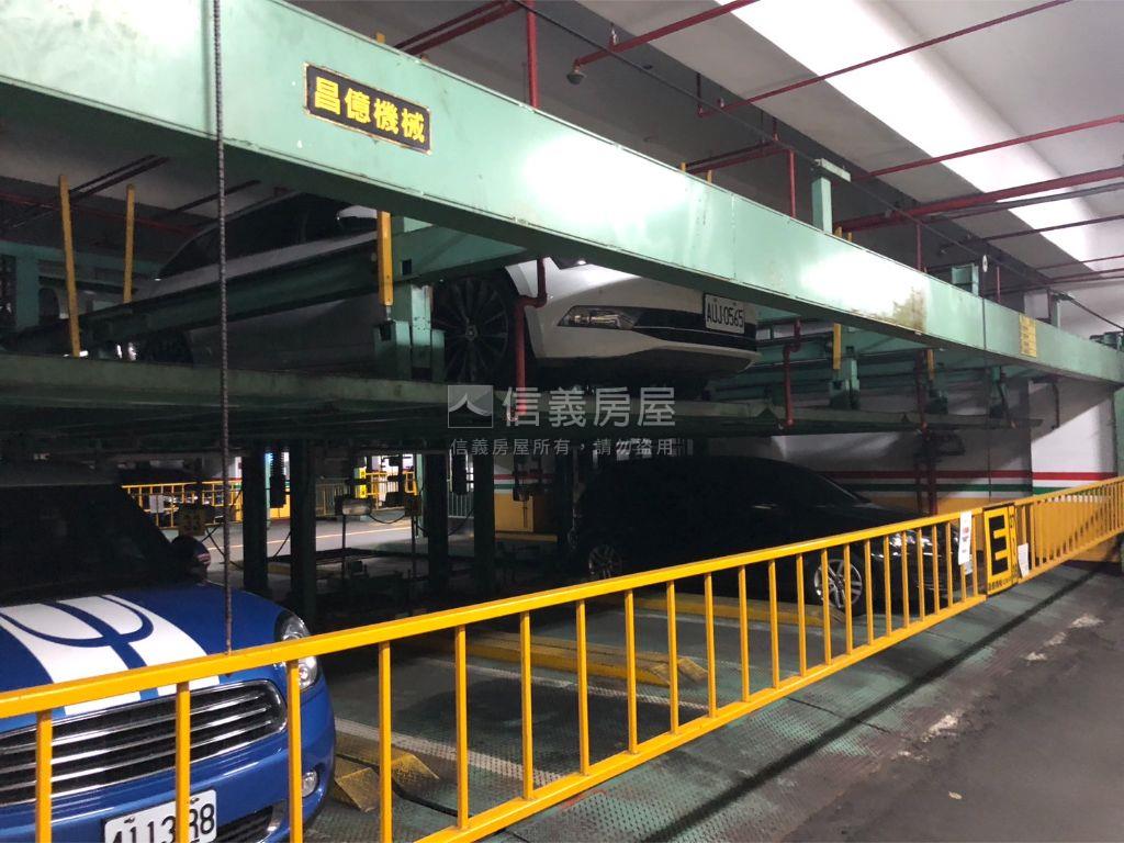 敦南摩天面林蔭鋼骨商辦房屋室內格局與周邊環境