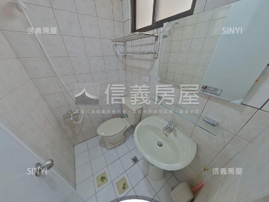 低總價➹高工商圈三房車位房屋室內格局與周邊環境