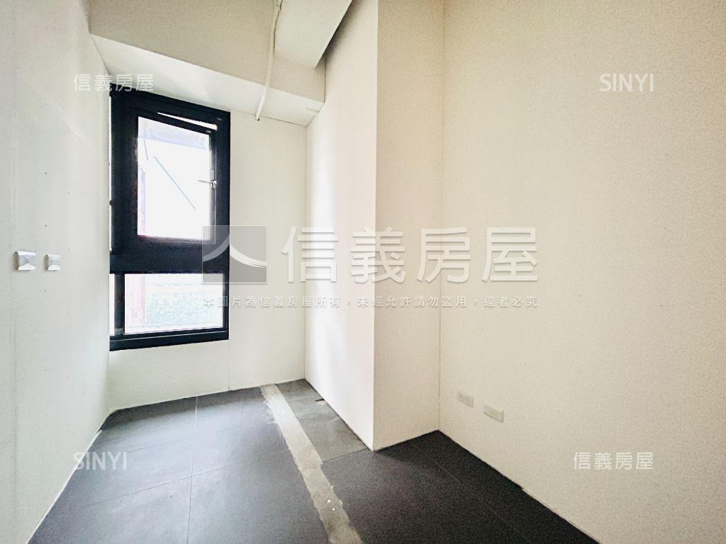 承德邊間八樓３房車房屋室內格局與周邊環境