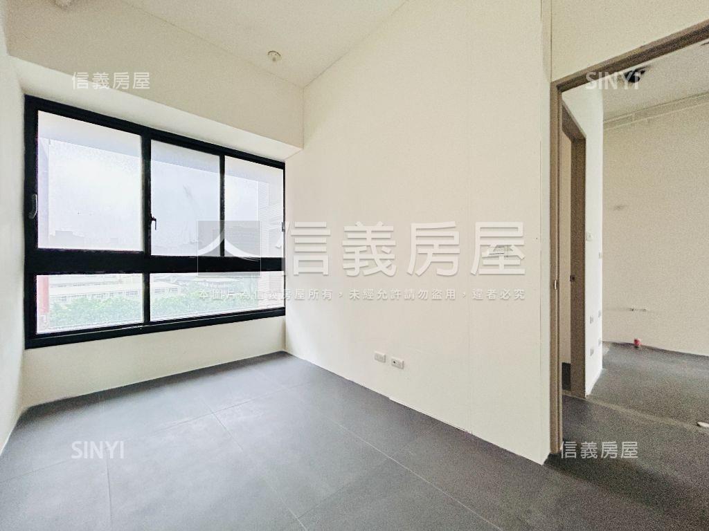 承德邊間八樓３房車房屋室內格局與周邊環境