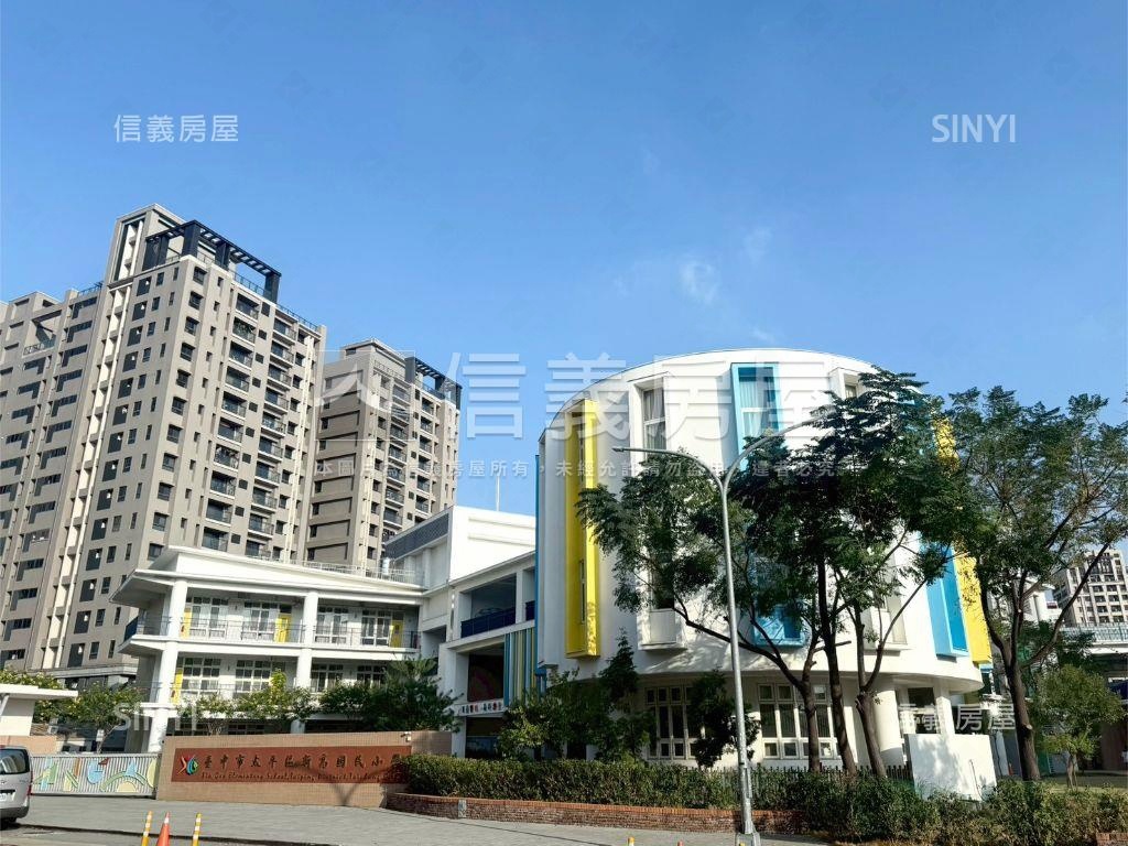 本戶非面７４悅見山三房車房屋室內格局與周邊環境