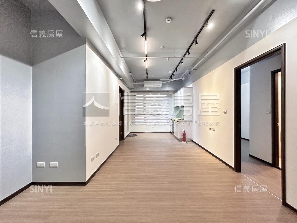 築成豐州兩房房屋室內格局與周邊環境