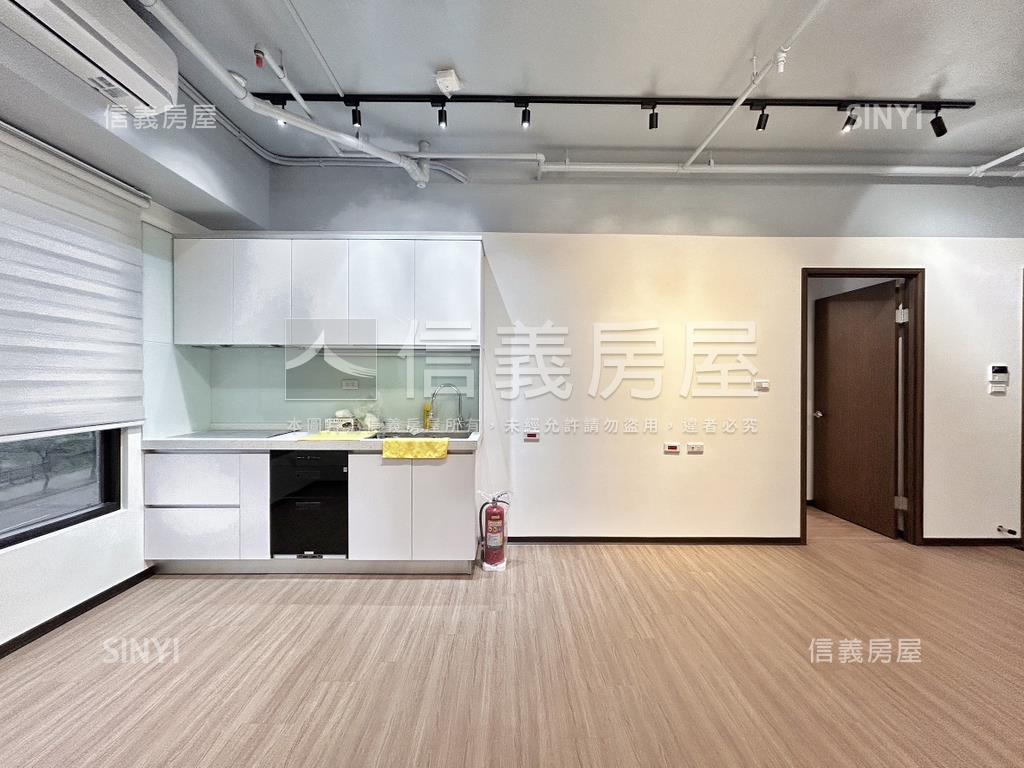 築成豐州兩房房屋室內格局與周邊環境