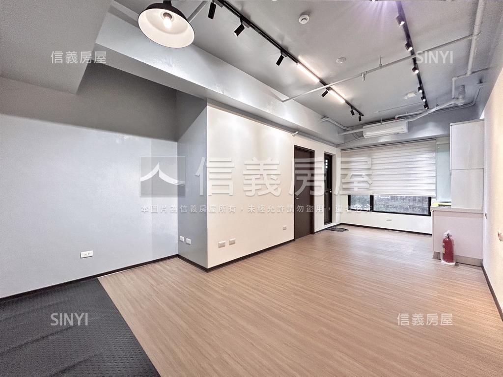 築成豐州兩房房屋室內格局與周邊環境