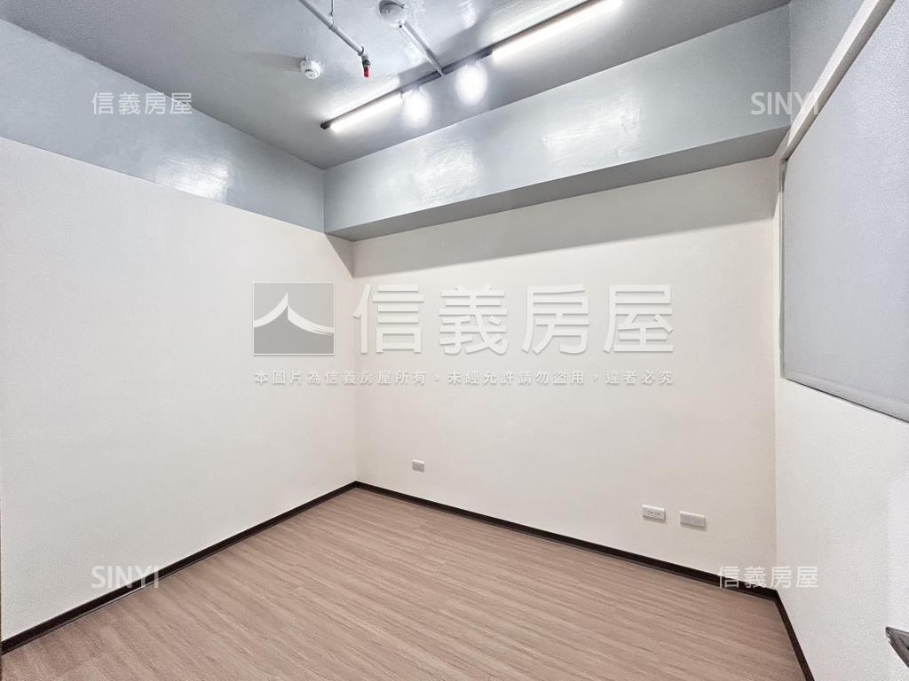 築成豐州兩房房屋室內格局與周邊環境