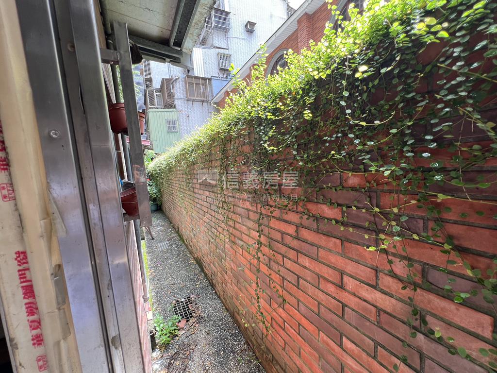 晴光稀有人潮店面房屋室內格局與周邊環境