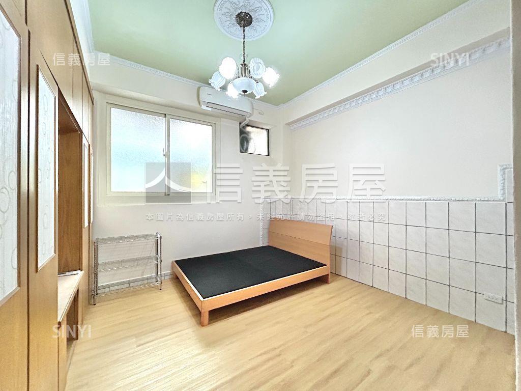 燙金西屯門牌近捷運美三房房屋室內格局與周邊環境