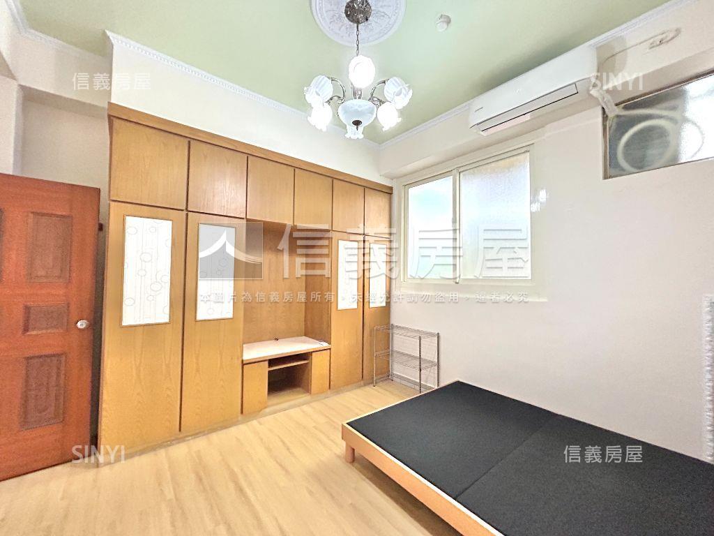 燙金西屯門牌近捷運美三房房屋室內格局與周邊環境