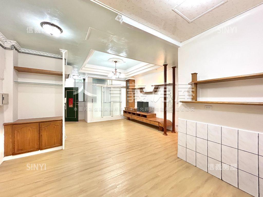 燙金西屯門牌近捷運美三房房屋室內格局與周邊環境