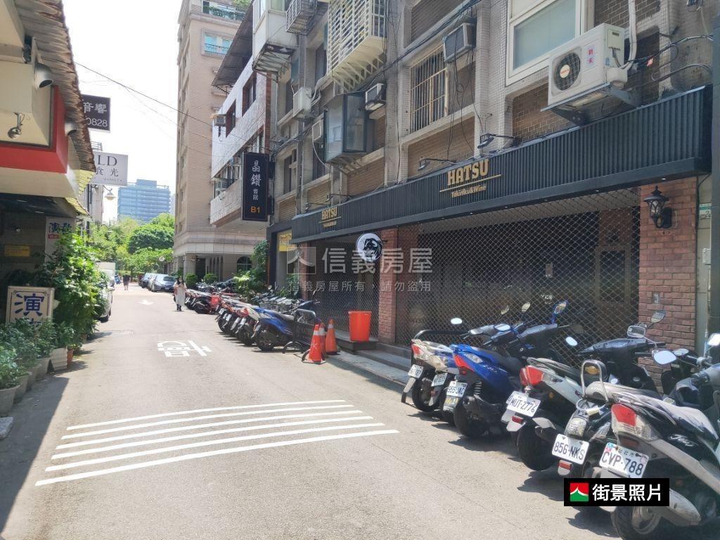 近捷運中山站☆晶華美廈房屋室內格局與周邊環境