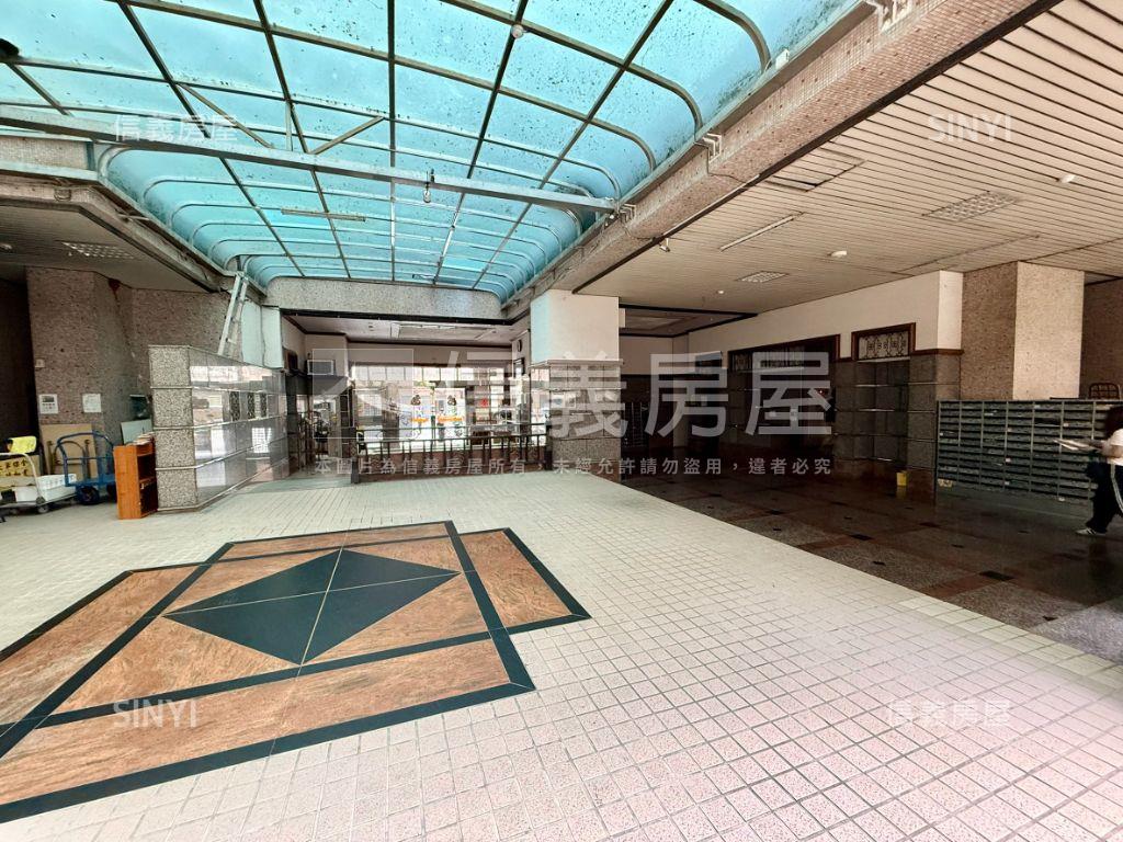 近精密科學園區三房車位房屋室內格局與周邊環境